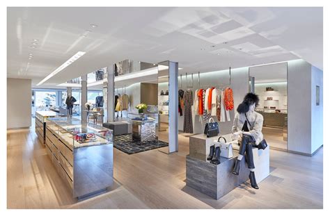 New Dior boutique Opens In Courchevel .